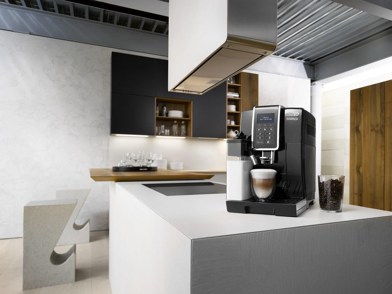 Automatyczny ekspres ciśnieniowy De'Longhi ECAM 350.55B 1450 W czarny