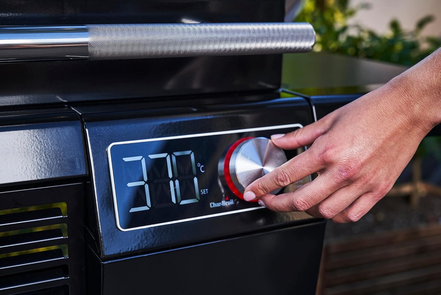 Char-Broil Barbacoa Eléctrico SMART-E - Barbacoa con E-POWER 90-370°C, control preciso de temperatura, función de limpieza - Óptimo para cocinar al aire libre, jardín y patio