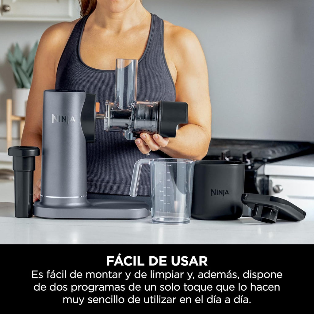 Ninja Licuadora de prensado en frío con jarra de 700 ml y recipiente para pulpa de 1,1 l para zumos y bebidas saludables, compacto, partes desmontables aptas para lavavajillas, gris, JC151EU