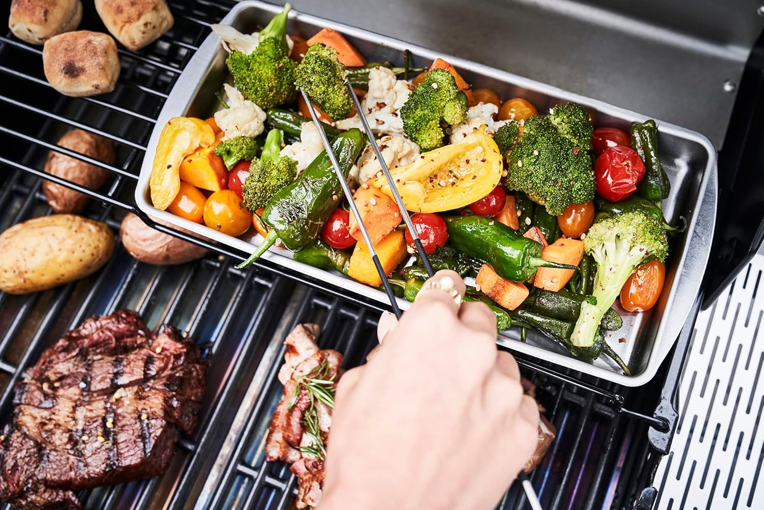 Char-Broil Barbacoa de Gas Advantage PRO S 4 - Barbacoa a gas con 4 quemadores y TRU-Infrared Technology, quemador de alto rendimiento de 900 °C, rejillas de hierro fundido